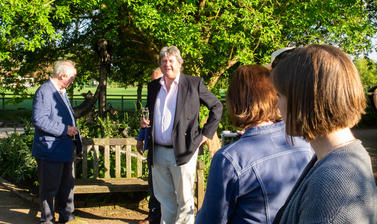 phillip pullman  oxford botanic garden  deamon sculpture  lower garden